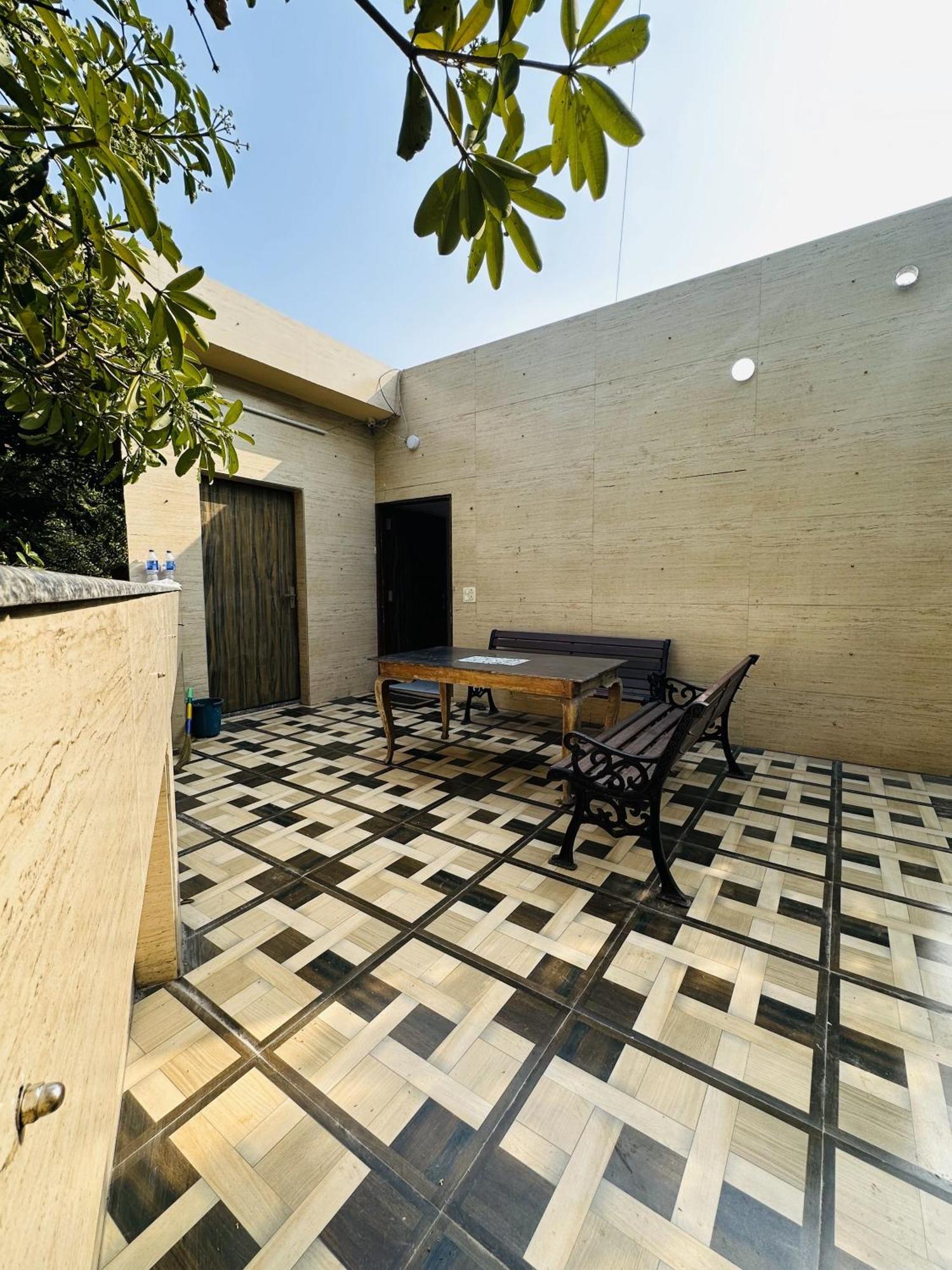 Golden Bed And Breakfast- High Quality Rooms In South Ex-1 D Block New Delhi Eksteriør bilde